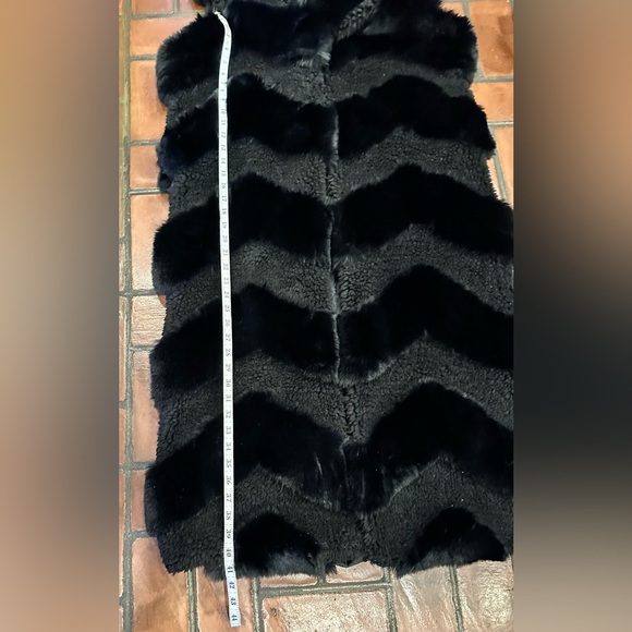 NWT Azalea Wang Women's Black Long Hooded Fur
Vest- JEMI  Sz-L - Picture 5 of 8
